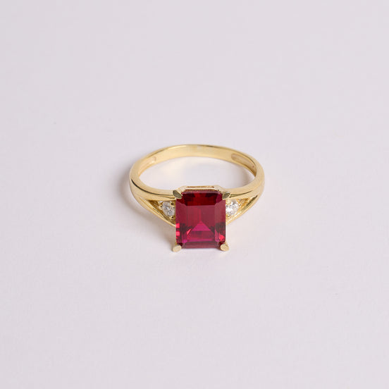 Rose Ruby Yüzük